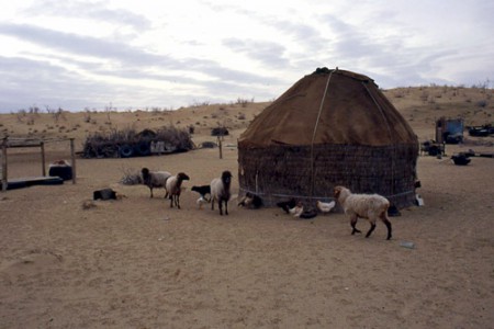 Karakurum Desert - yurta oasi di Darvaza